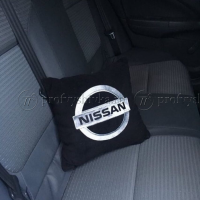 Вышивка на подушке Nissan