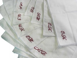 Вышивка инициалов на платке