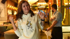 Вышивка на толстовках