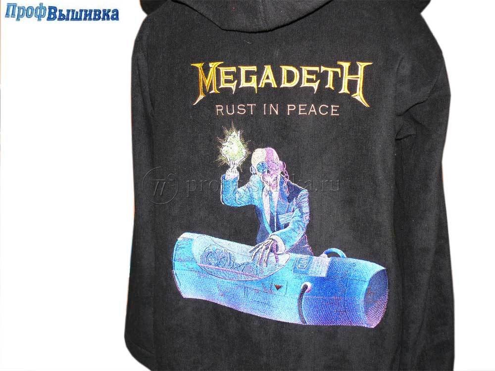 Вышивка «Megadeth» на халате