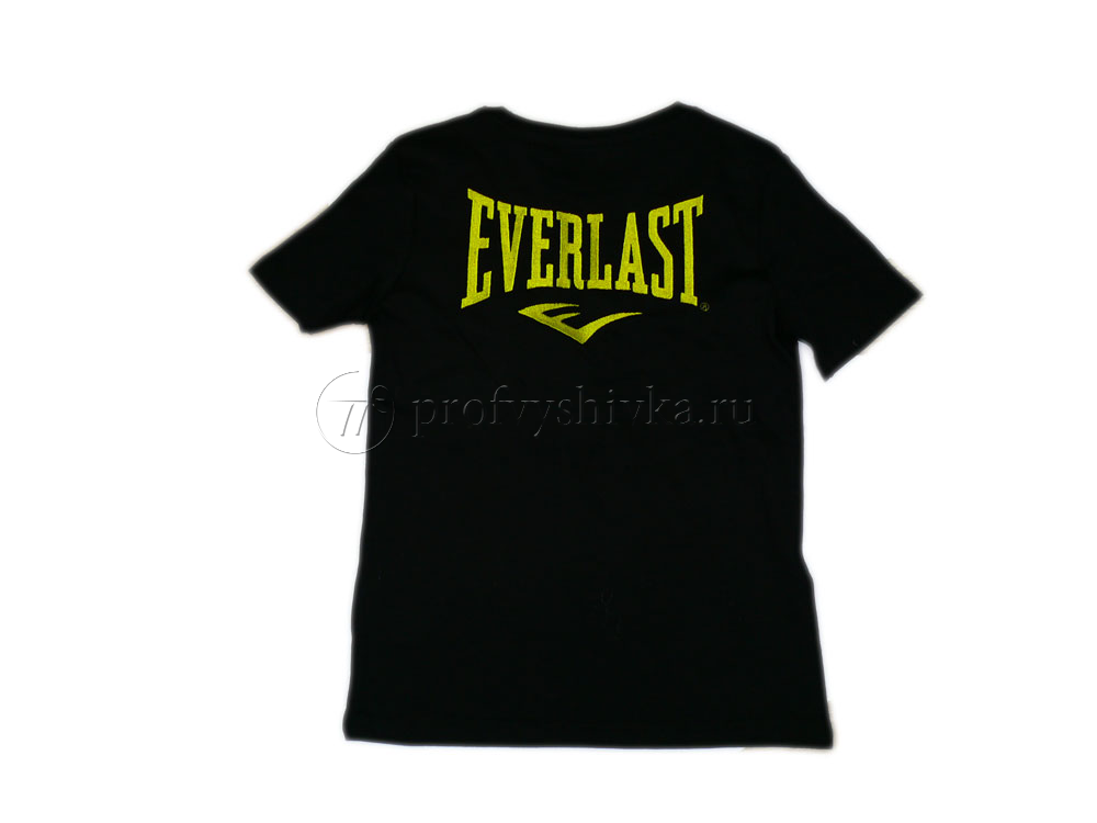 Вышивка на черной футболке EVERLAST